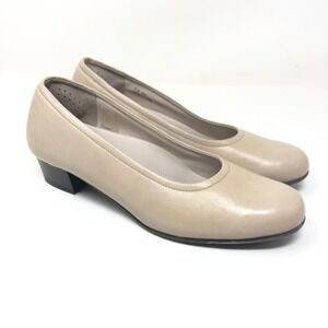 SAS Women's 7 Milano Pump Leather Low Block Heel Round Toe Made in Italy